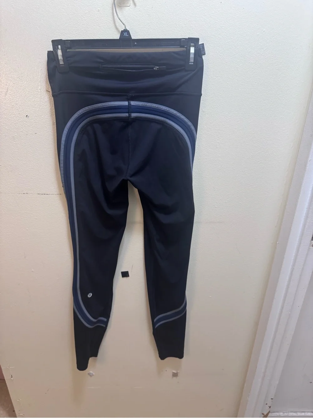 Lululemon  Black, navy, and gray Athletic Leggings size 6